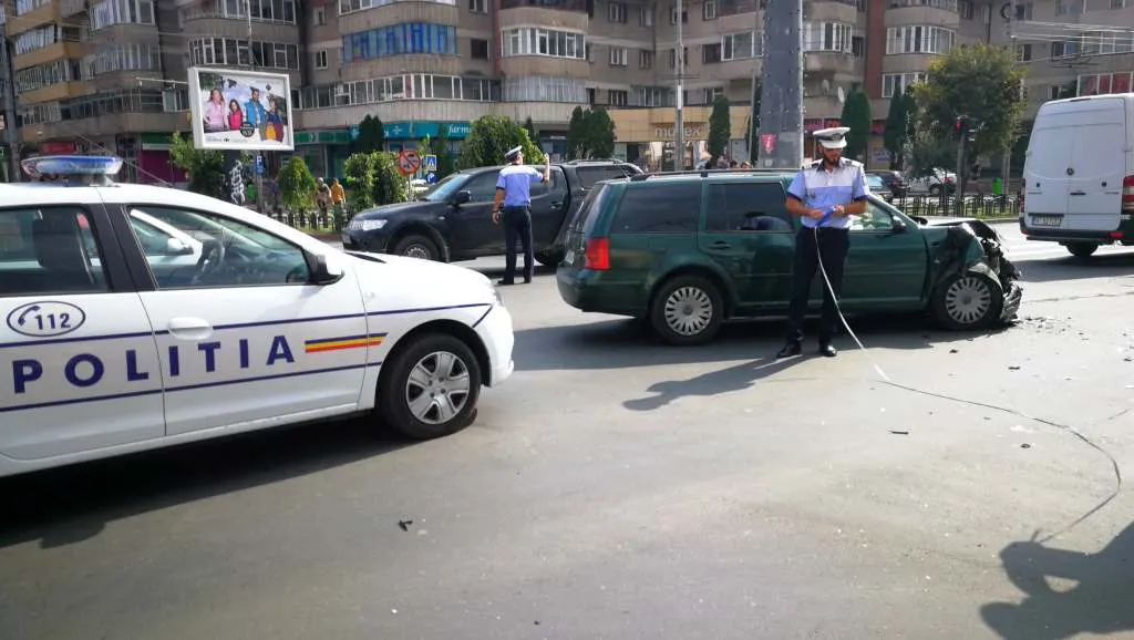 Accident produs de șoferul unui autobuz