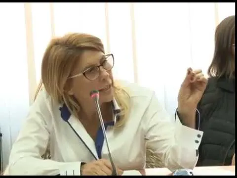 Explozie într-un bloc din Piatra-Neamț (FOTO-VIDEO)