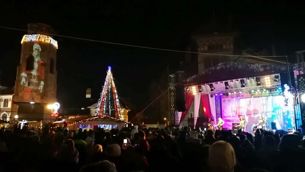 Moș Crăciun și concerte la Târgul de Crăciun la Neamţ