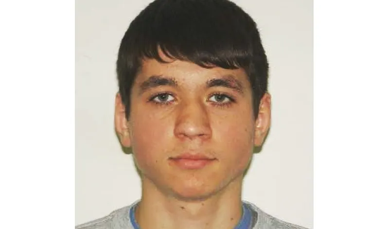 Tânăr de 17 ani, dispărut, căutat de polițiști