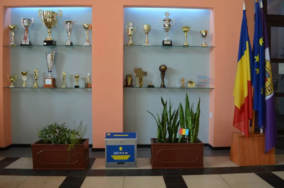 Campanie de recrutare de forță de muncă, sprijinită de Primăria Roman