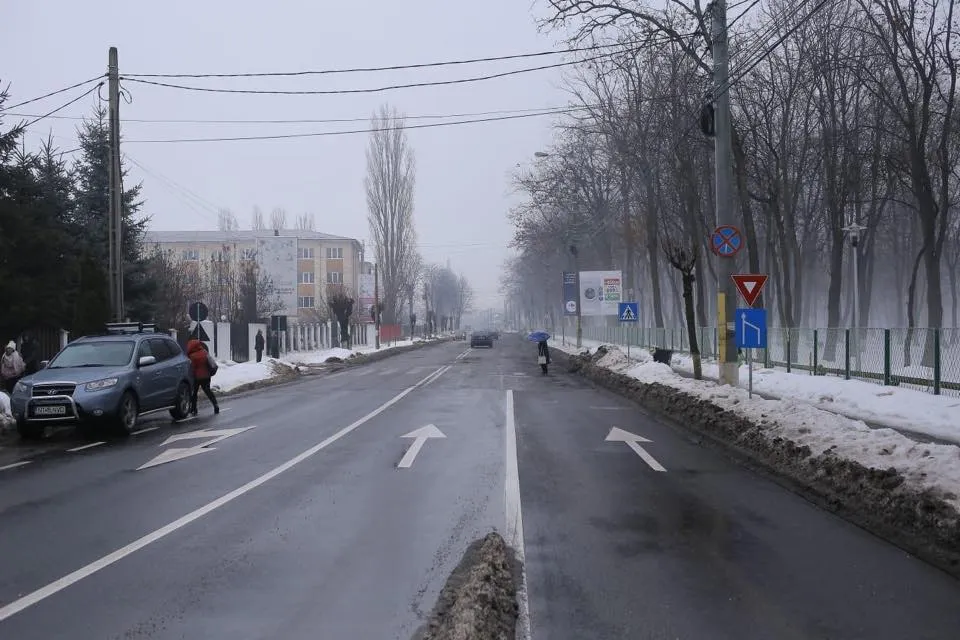 Strada Mihai Viteazu din Roman, reabilitată până la sfârșitul acestui an