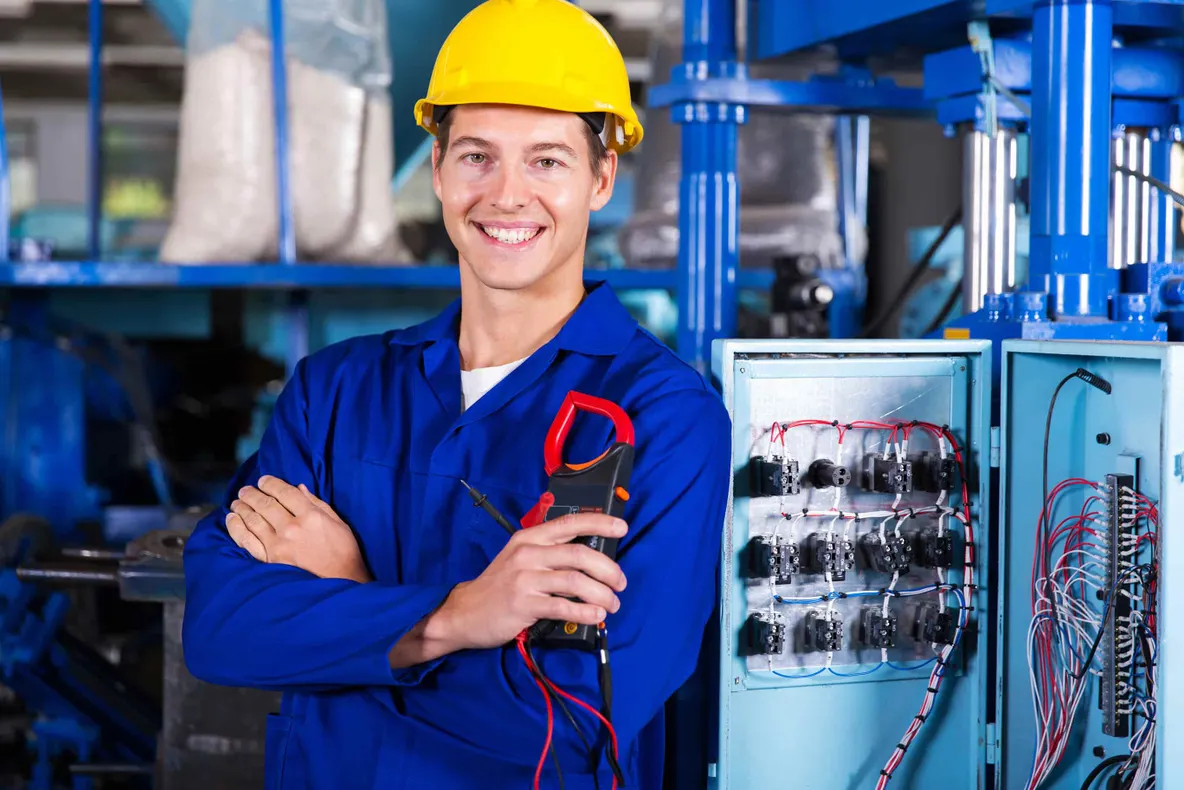 Se caută 20 de electricieni în construcții pentru punct de lucru în București. Vezi și celelalte locuri de muncă vacante NOI publicate de AJOFM