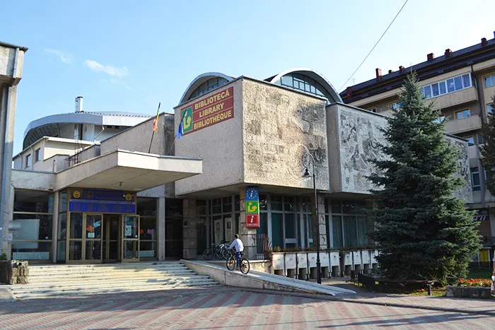 Întâlnire cu cartea și autorul ei, la Biblioteca Județeană