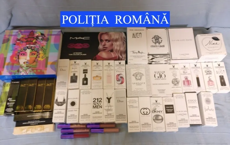 Prins cu produse cosmetice contrafăcute (FOTO)