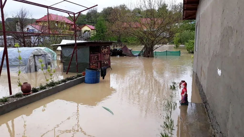 Două localități, afectate de inundații