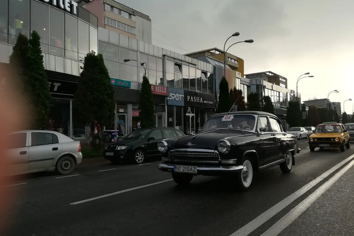 Bijuteriile pe patru roți au trecut în weekend prin Neamț (FOTO)