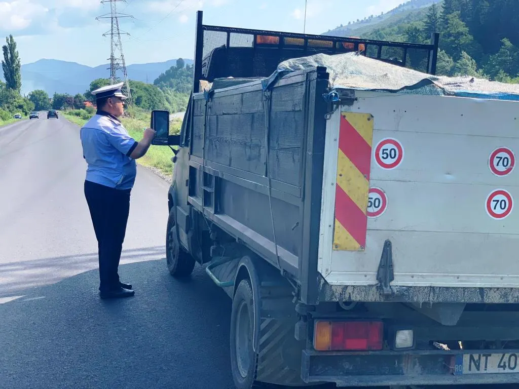 200 de mașini verificate în cadrul acțiunii „Truck and Bus”