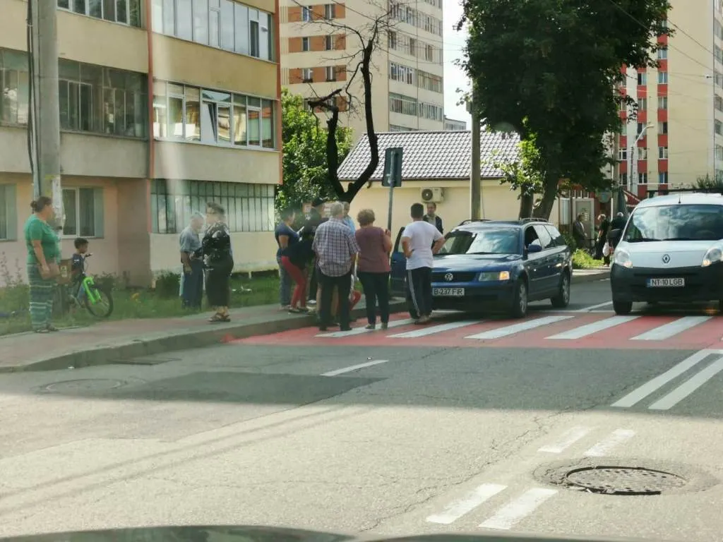Minoră accidentată pe trecerea pentru pietoni (FOTO)