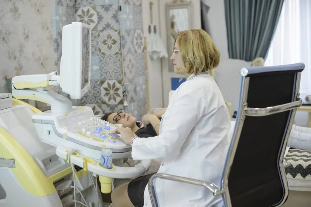 MedLife a achiziționat pachetului majoritar al Micromedica