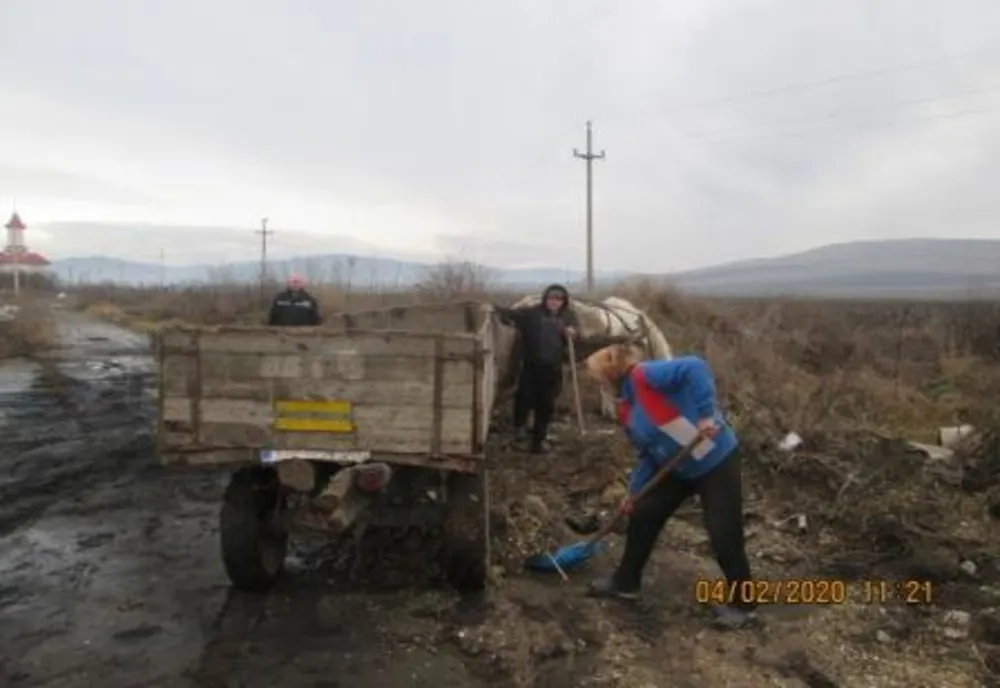 1.000 de lei amendă pentru că a aruncat gunoiul în loc nepermis