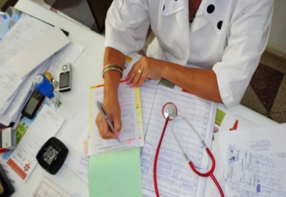 De la 1 august se schimbă procedura pentru concediul medical 