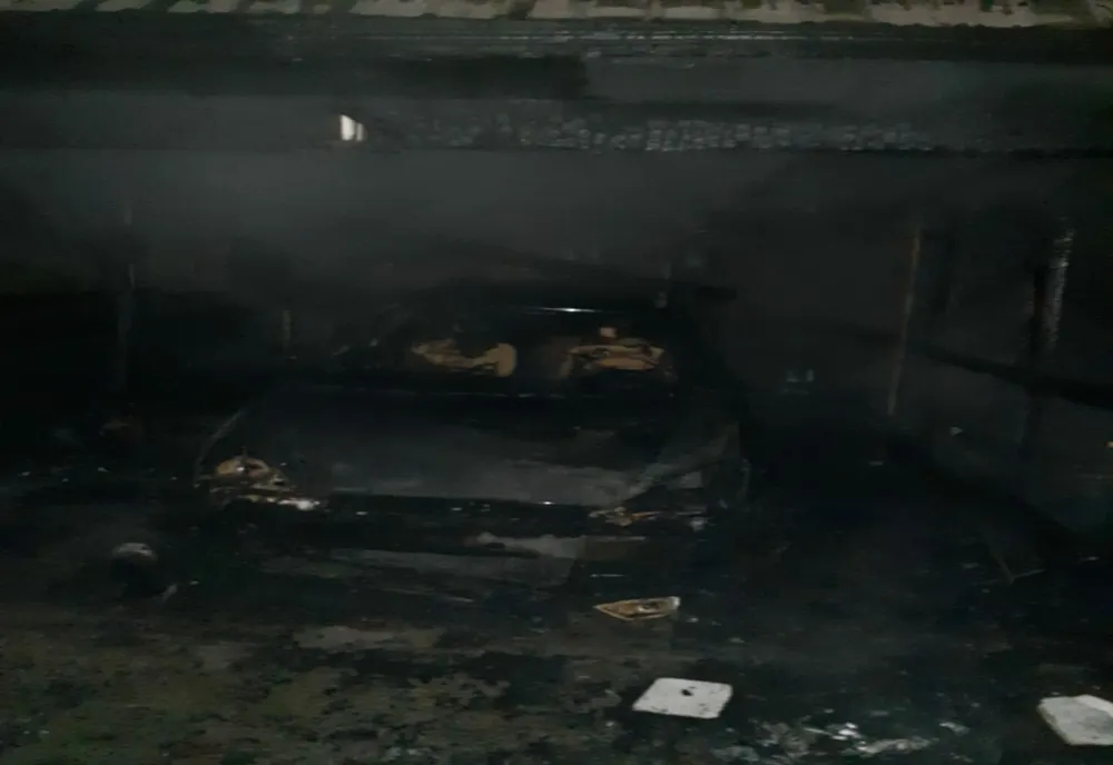 Incendiu la o anexă gospodărească! Proprietarul a suferit atac de panică