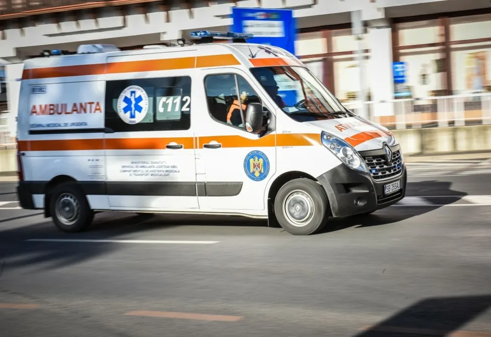 ACCIDENT în Piatra-Neamț! Patru persoane rănite dintre care doi copii!