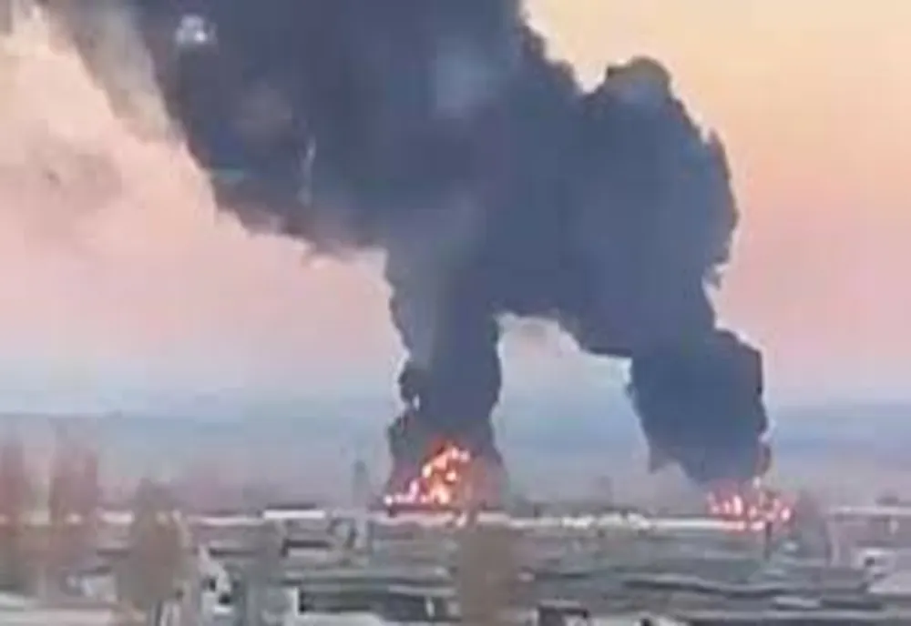 UCRAINA, bombardată din nou | Multiple ATACURI cu rachete în zone strategice de la graniță! Explozii la Kiev, Harkov și Odessa