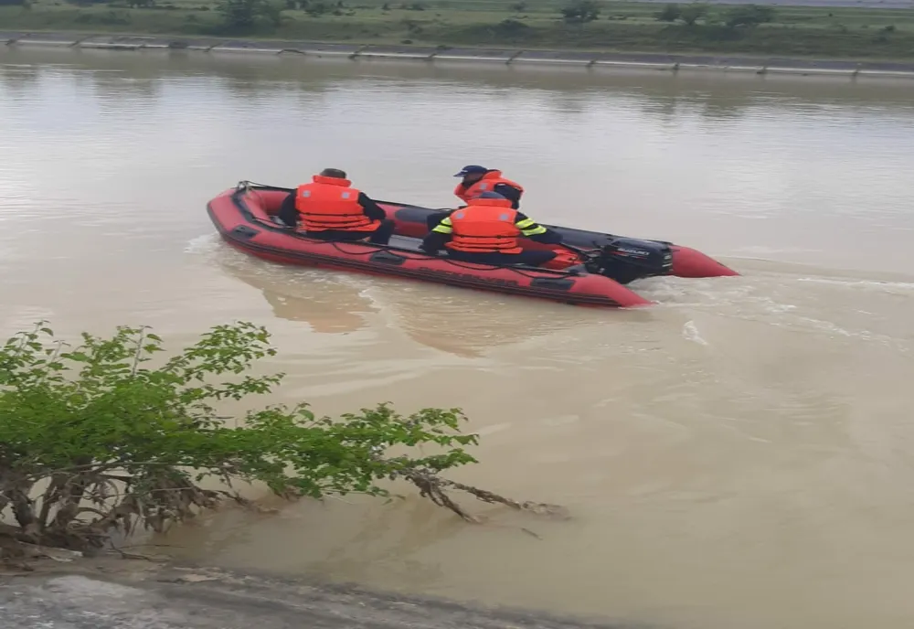 Bărbat scos fără suflare din râul Moldova