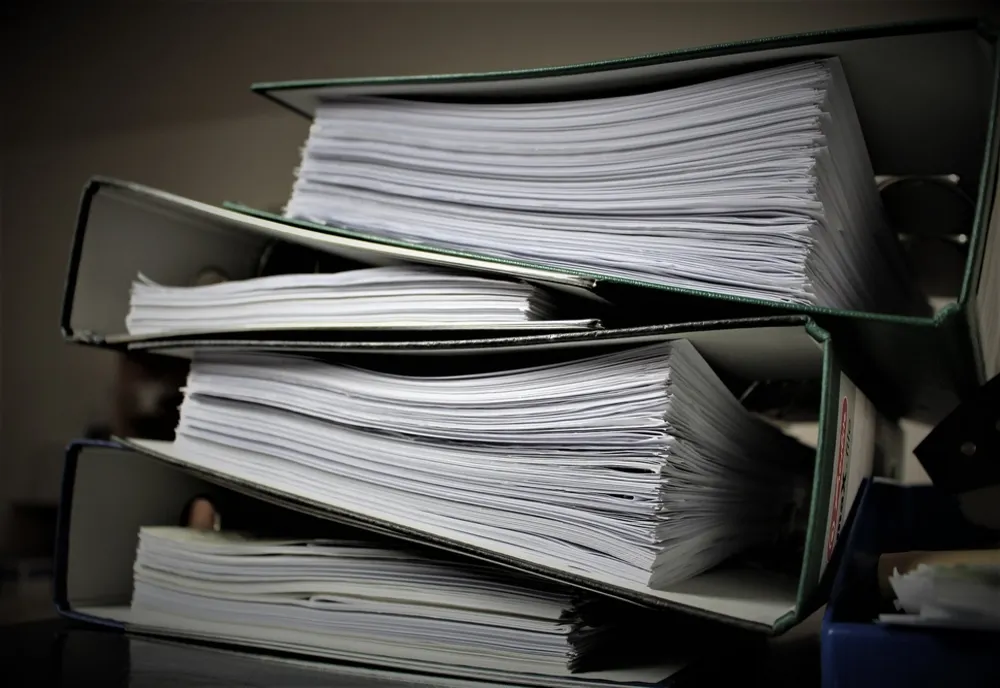 Instituțiile publice nu mai au voie să ceară copii după acte oficiale din 1 iulie - Originalele, prezentate obligatoriu la ghișeu