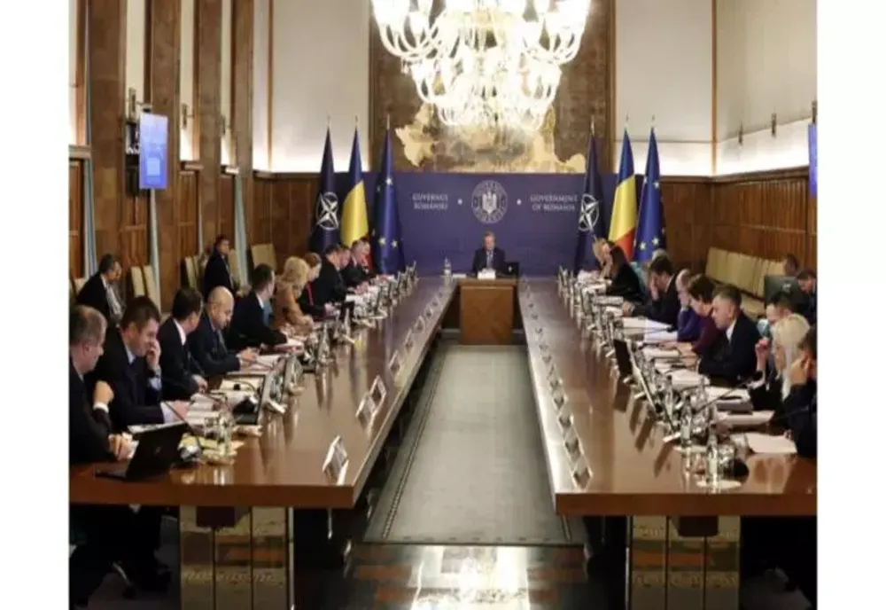Legile Educației și plafonarea tarifelor RCA, aprobate miercuri - LISTA proiectelor pentru ședința de Guvern