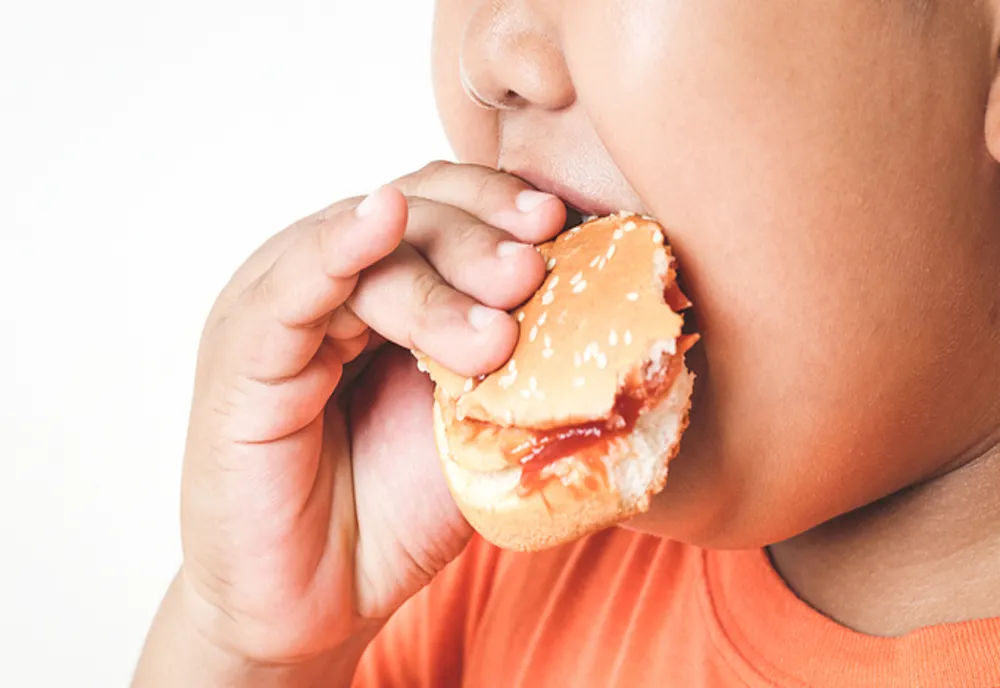 OBEZITATEA AFECTEAZĂ UNUL DIN TREI COPII, ÎN ROMÂNIA