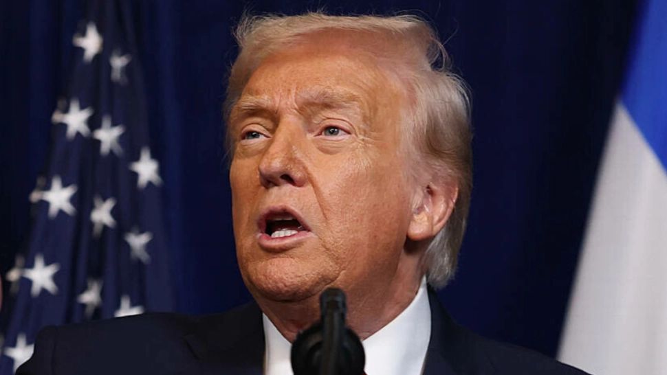 Trump amenință Iranul cu distrugerea Insulei Kharg, în timp ce vorbește despre „progrese uriașe” în negocieri”