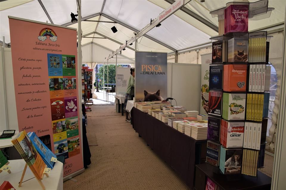 Târgul de Carte LIBRIS 2018 și-a deschis porțile la Piatra-Neamț