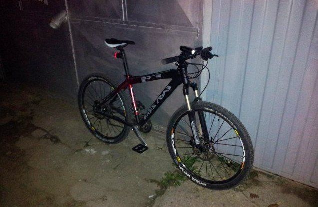 S-a dus în vizită și a plecat cu tot cu bicicletă