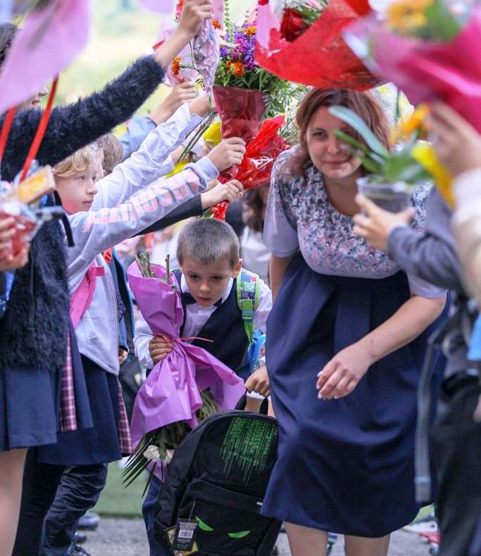 Prima zi de şcoală: emoţii pentru boboci