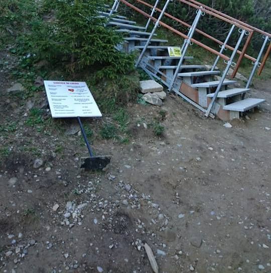 Weekend aglomerat la munte. Indicatoare vandalizate pe Toaca