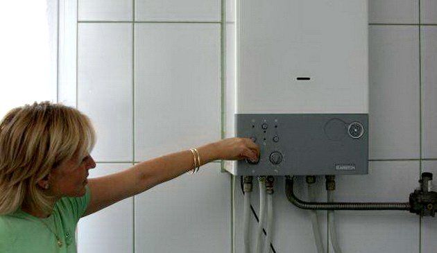 Bani de la primărie pentru cei care nu mai beneficiază de sistem de încălzire centralizat