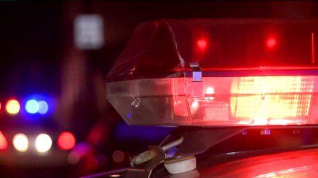 Bătaie generală pe o stradă din comuna Săvinești. Două persoane au ajuns la spital