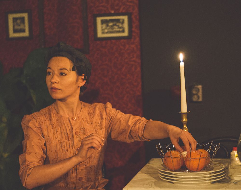 Prima reprezentație a Teatrului Tineretului pe 7 februarie, la Roman