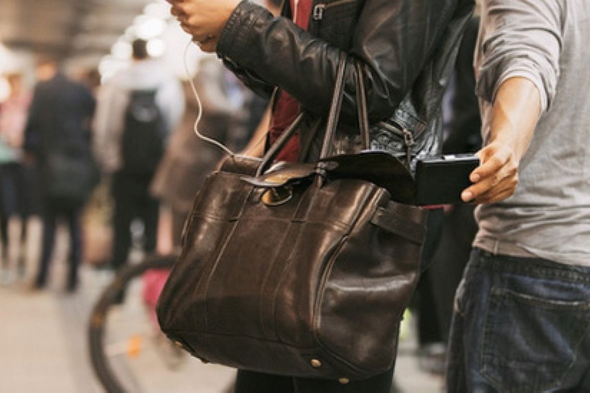 Minori în arest pentru tâlhărie