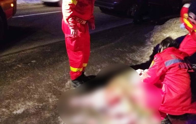 Accident mortal la Borlești. Un pieton a decedat după ce a fost lovit de o mașină (FOTO)