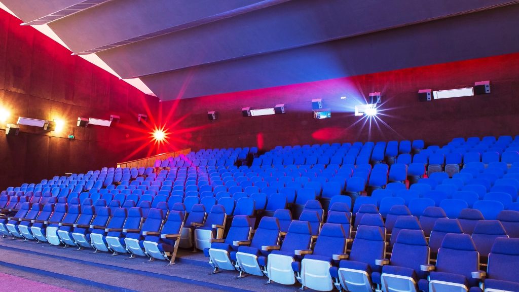 Cinematograful Dacia, din Piatra-Neamț, se va numi „CINEMA, MON AMOUR”