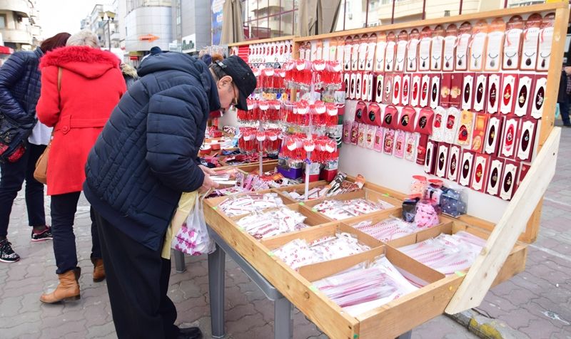 Vezi unde vor fi amplasate tarabele cu marțișoare în Piatra-Neamț