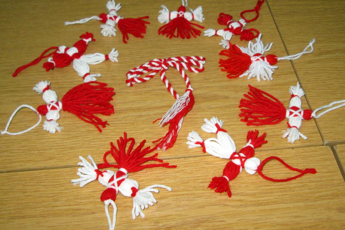 Atelier de confecționat mărțișoare, la Biblioteca Județeană