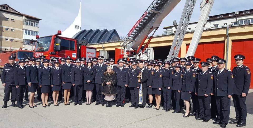 Ceremonie de depunere a Jurământului Militar şi avansări în grad la ISU Neamț (FOTO)
