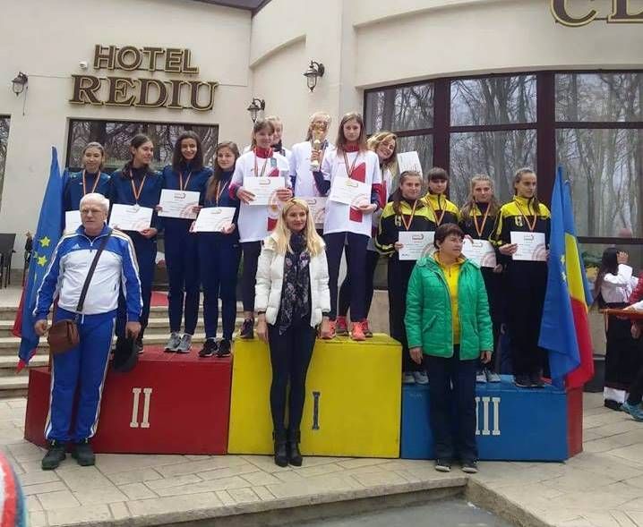 Bronz la Campionatele Naționale de Cros  pentru juniori 2, juniori 3 și copii 1