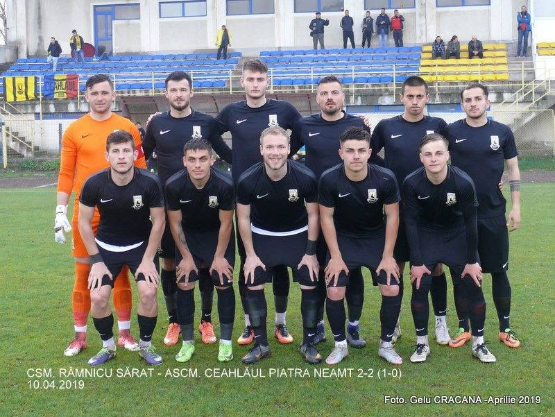 Galben-negrii, egal în deplasare cu burta goală