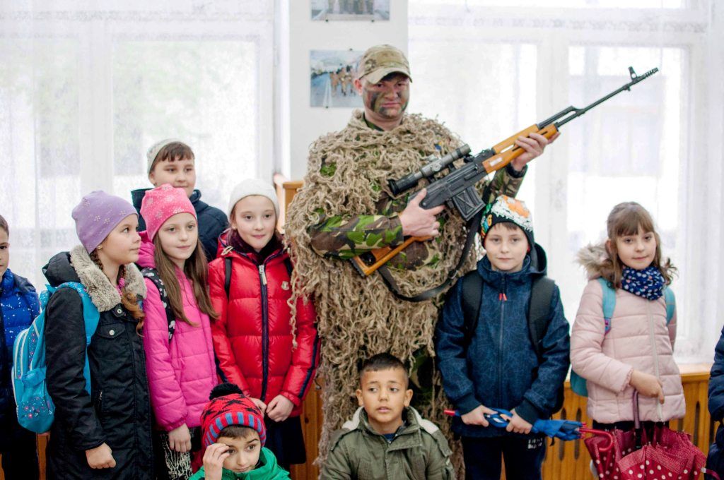 Școala altfel la Batalionul 634 Infanterie „Petrodava” Piatra-Neamţ (FOTO)