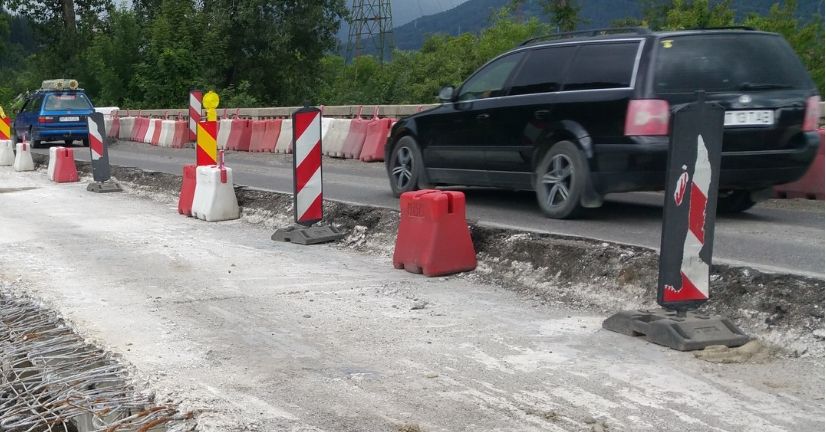 De luni, 27 mai, se reiau lucrările la podul de la Preluca