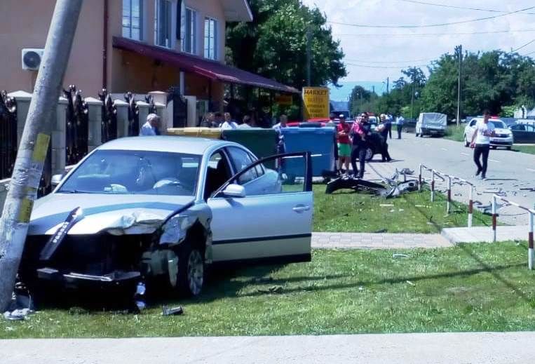Accident la Petricani, provocat de un șofer beat (FOTO)