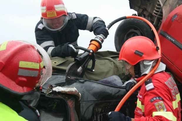 Autoturism răsturnat la Urecheni. Victima, în stare de conștiență