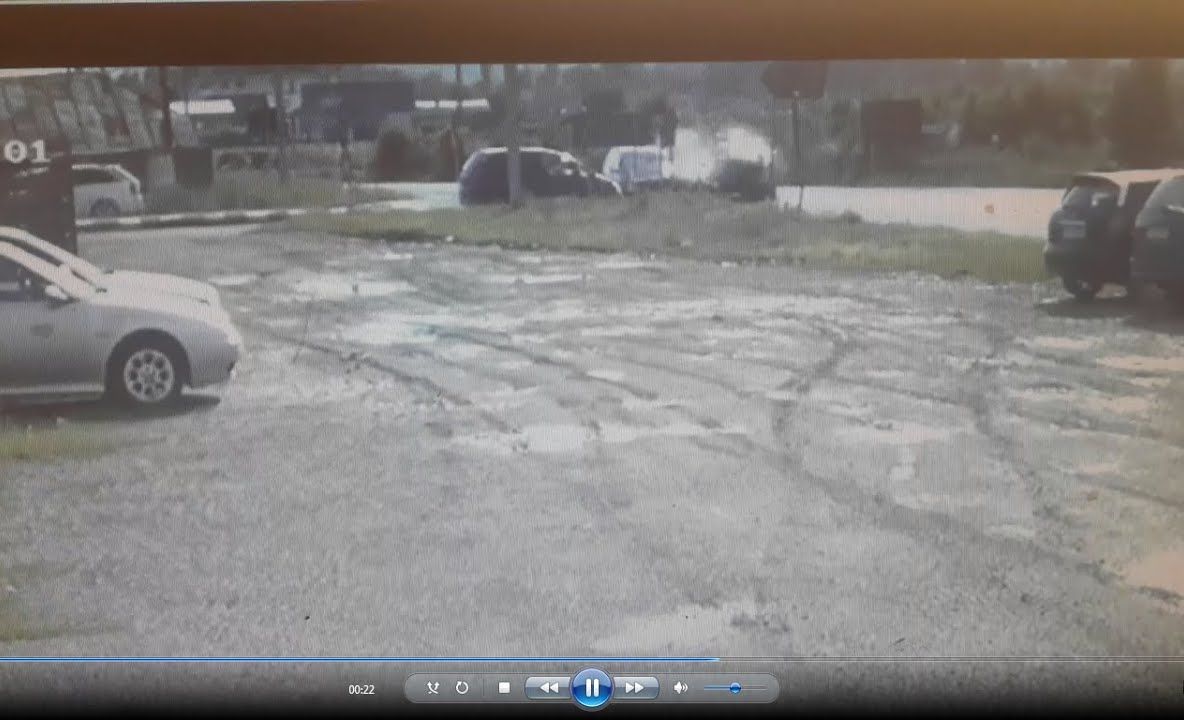 Accident rutier cu victimă, surprins de camere. Trei mașini implicate (FOTO-VIDEO)