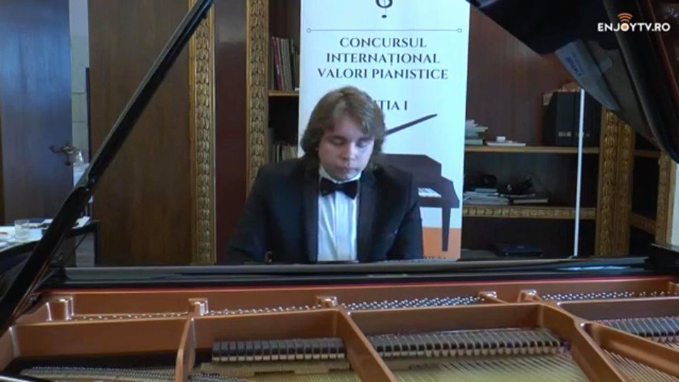 Pianistul Ștefan Buzdugan, premiat la Concursul „Valori pianistice”
