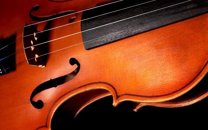 Recital de violoncel, la Biblioteca Județeană