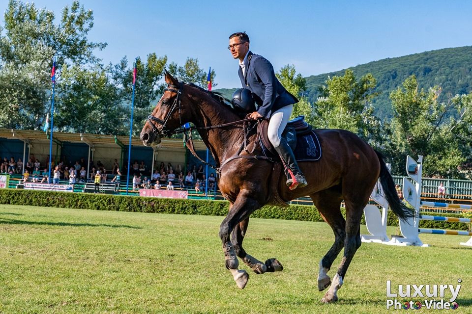 Baraj între tată și fiu în Concursul internaţional de sărituri peste obstacole Cupa TCE 3 Brazi