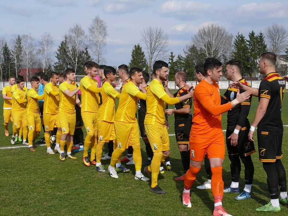 Lotul galben negrilor se reunește luni, 15 iulie