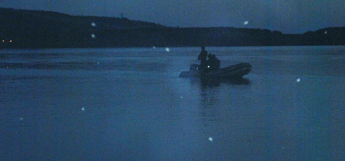 Persoană rătăcită pe Lacul Bicaz, salvată de pompieri