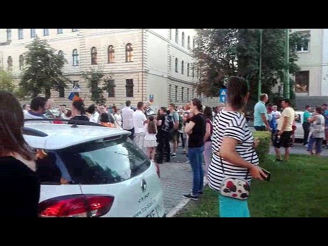 Doi tineri au căzut în gol cu liftul într-un bloc din Piatra-Neamț (VIDEO)